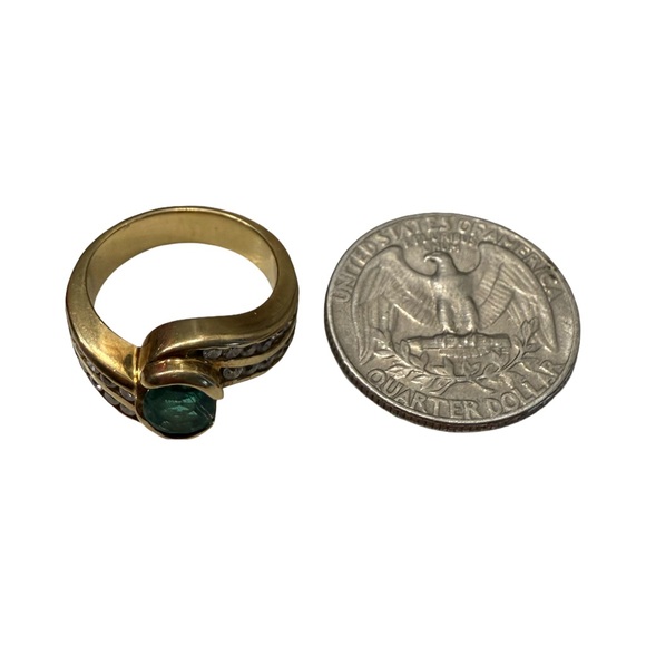 Solid 18k Gold Emerald Ring with Diamonds! - Picture 13 of 16